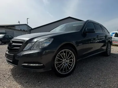 Gebraucht Mercedes E250 204 PS (150 kW) 2011 Grau Kombi