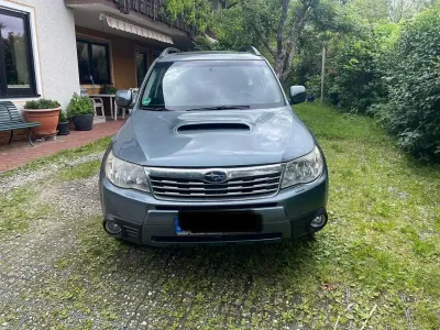 Gebraucht Subaru Forester Comfort 147 PS (108 kW) 2010 Schwarz SUV