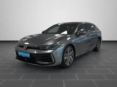 Usata VW Passat 193 CV (141 kW) 2026 Grigio Station wagon