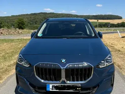 Gebraucht BMW 216 Active Tourer 122 PS (89 kW) 2025 Blau Van / Kleinbus