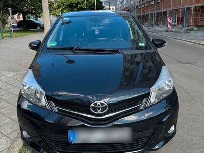 gebraucht Toyota Yaris Edition 1.3liter,99ps,Kamera,Navi,95.000 km