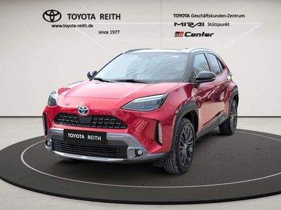 Gebraucht Toyota Yaris Hybrid Advance 116 PS (85 kW) 2022 Karmina rot metallic / dach sc Kleinwagen