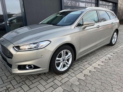 Gebraucht Ford Mondeo Titanium 160 PS (117 kW) 2015 Silber Kombi
