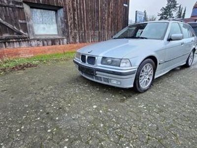 gebraucht BMW 320 i touring Schiebedach Klima Leder SHZ PDC