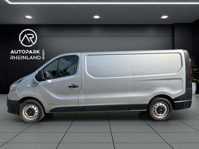 Second-hand Renault Trafic 125 CP (91 kW) 2017 Argintiu Monovolum