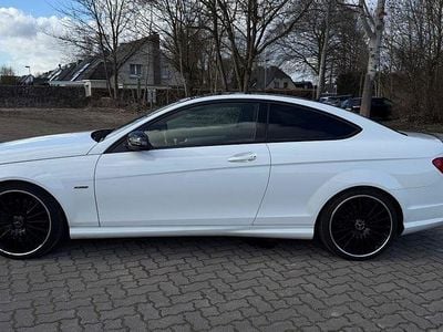 Second-hand Mercedes C250 204 CP (150 kW) 2012 Alb Coupe