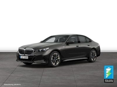 Gebraucht BMW 550e M Sport 489 PS (359 kW) 2024 Grau Limousine