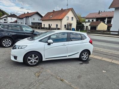 Second-hand Honda Jazz 102 CP (75 kW) 2017 Alb Hatchback