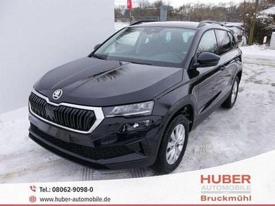 Neu Skoda Karoq Selection 150 PS (110 kW) 2026 Blackmagic perleffekt SUV