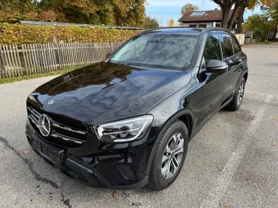 Gebraucht Mercedes GLC200 Night 197 PS (144 kW) 2021 Schwarz SUV