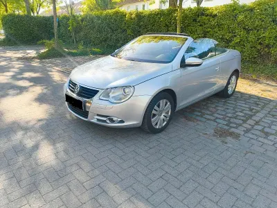 Gebraucht VW Eos 122 PS (89 kW) 2010 Silber Cabrio