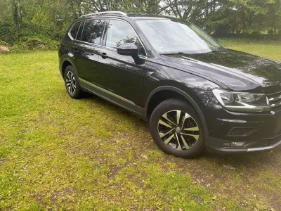 Gebraucht VW Tiguan Allspace IQ Drive 150 PS (110 kW) 2020 Schwarz SUV