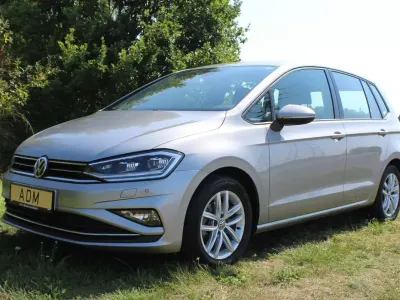 Gebraucht VW Golf Sportsvan Comfortline 150 PS (110 kW) 2018 Tungsten silver metallic Van / Kleinbus