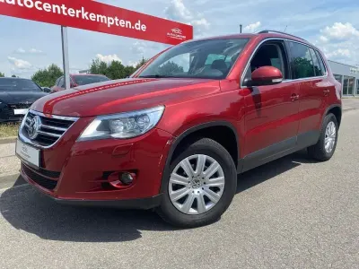 Gebraucht VW Tiguan Sportline 140 PS (102 kW) 2010 Rot SUV