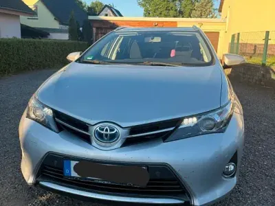 Gebraucht Toyota Auris Touring Sports 136 PS (100 kW) 2015 Silber Kombi