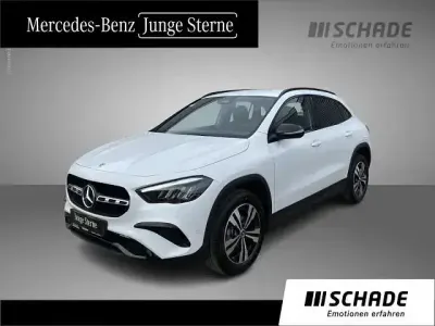 Używany Mercedes GLA200 Progressive 163 KM (119 kW) 2023 Biały SUV