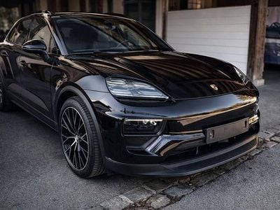 Second-hand Porsche Macan 388 kW (528 CP) 2025 Negru SUV