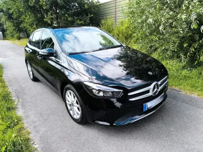 Gebraucht Mercedes B200 163 PS (119 kW) 2022 Schwarz Kleinwagen