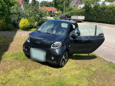 Gebraucht Smart ForTwo Coupé 60 kW (82 PS) 2022 Schwarz Coupé