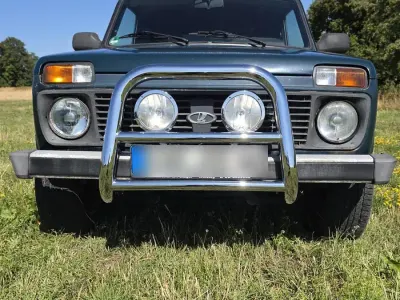 Gebraucht Lada niva 80 PS (58 kW) 2011 Grün SUV