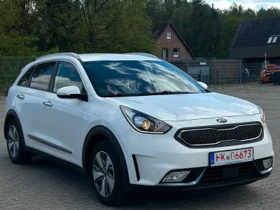 Używany Kia Niro Vision 105 KM (77 kW) 2019 Biały SUV