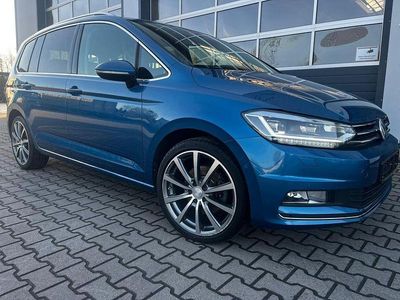 Blau Gebraucht 2017 VW Touran Highline Van / Kleinbus | 16.800 € (Guter Preis)