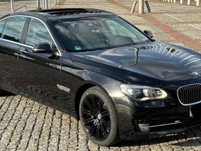 BMW 730