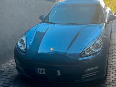 Porsche Panamera 4S