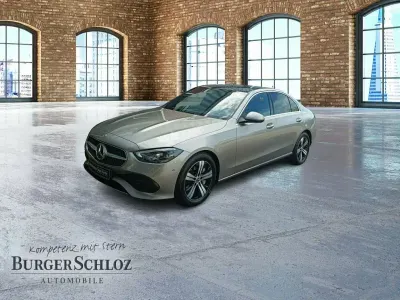 Gebraucht Mercedes C200 204 PS (150 kW) 2023 Mojavesilber Limousine