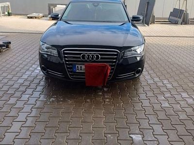 Audi A8L