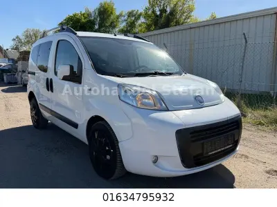 Gebraucht Fiat Qubo Trekking 73 PS (53 kW) 2011 Weiß Van / Kleinbus