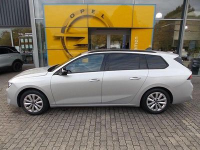 Grau/typ aussenverkleidung metalliclackierung Gebraucht 2024 Opel Astra Edition Kombi | 19.990 € (Fairer Preis)