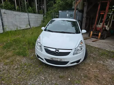 Gebraucht Opel Corsa Selection 60 PS (44 kW) 2009 Weiß Kleinwagen
