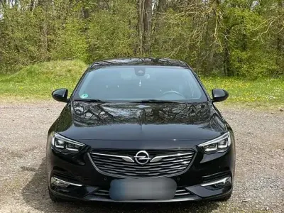 Gebraucht Opel Insignia Dynamic 165 PS (121 kW) 2018 Schwarz Limousine