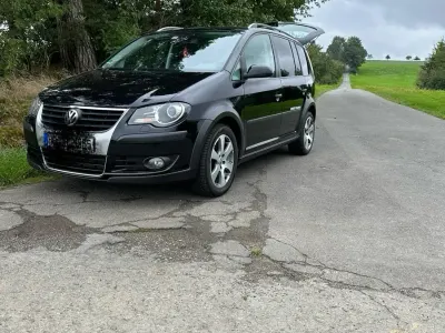 Gebraucht VW Touran Cross 140 PS (102 kW) 2008 Schwarz Van / Kleinbus