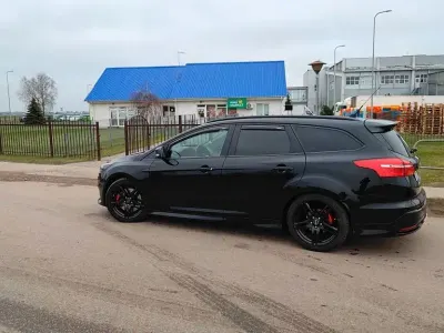 Gebraucht Ford Focus Sport 185 PS (136 kW) 2015 Schwarz Kombi