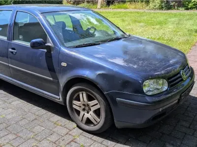 Gebraucht VW Golf VII 90 PS (66 kW) 2021 Blau Kleinwagen