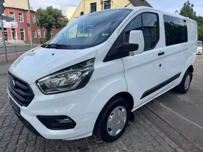 Gebraucht Ford 300 131 PS (96 kW) 2022 Weiß Van / Kleinbus