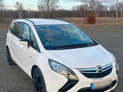 Gebraucht Opel Zafira 130 PS (95 kW) 2014 Weiß Van / Kleinbus