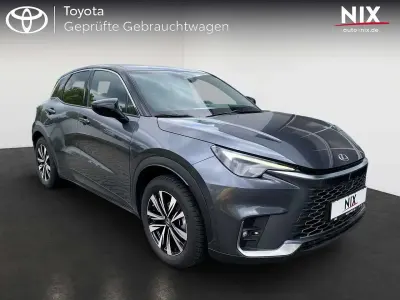 Gebraucht Lexus LBX 136 PS (100 kW) 2024 Schwarz SUV