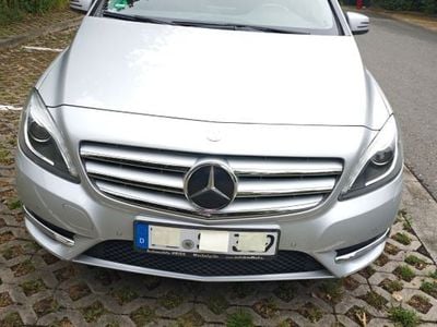 Mercedes B180