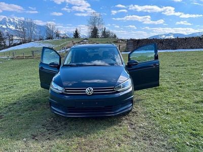 Usata VW Touran 116 CV (85 kW) 2020 Grigio Monovolume