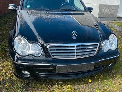 Gebraucht Mercedes C200 Elegance 163 PS (119 kW) 2005 Schwarz Kombi