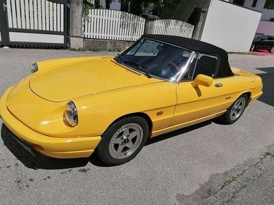 Gebraucht Alfa Romeo Spider 126 PS (92 kW) 1991 Gelb Cabrio
