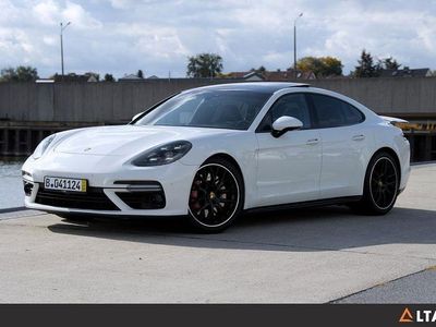 Porsche Panamera Turbo