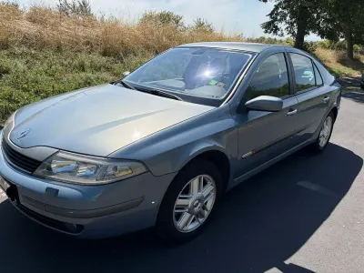 Gebraucht Renault Laguna II Expression 207 PS (152 kW) 2004 Blau Limousine