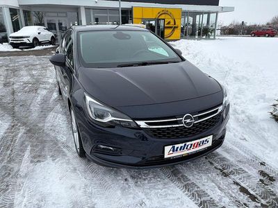 Blau Gebraucht 2019 Opel Astra Ultimate Limousine | 16.500 € (Etwas zu teuer)