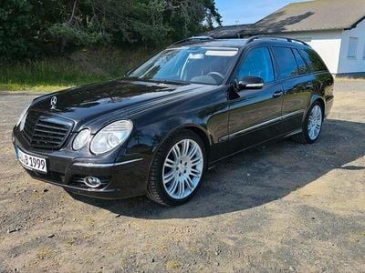 Mercedes E320