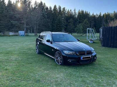 Usata BMW 325 Sport Line 218 CV (160 kW) 2009 Nero Station wagon