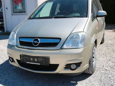 Begagnad Opel Meriva Edition 105 HK (77 kW) 2009 Silver Minibuss